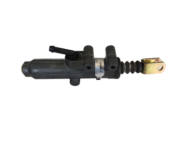 剎車總泵2.jpg 剎車總泵2.jpg